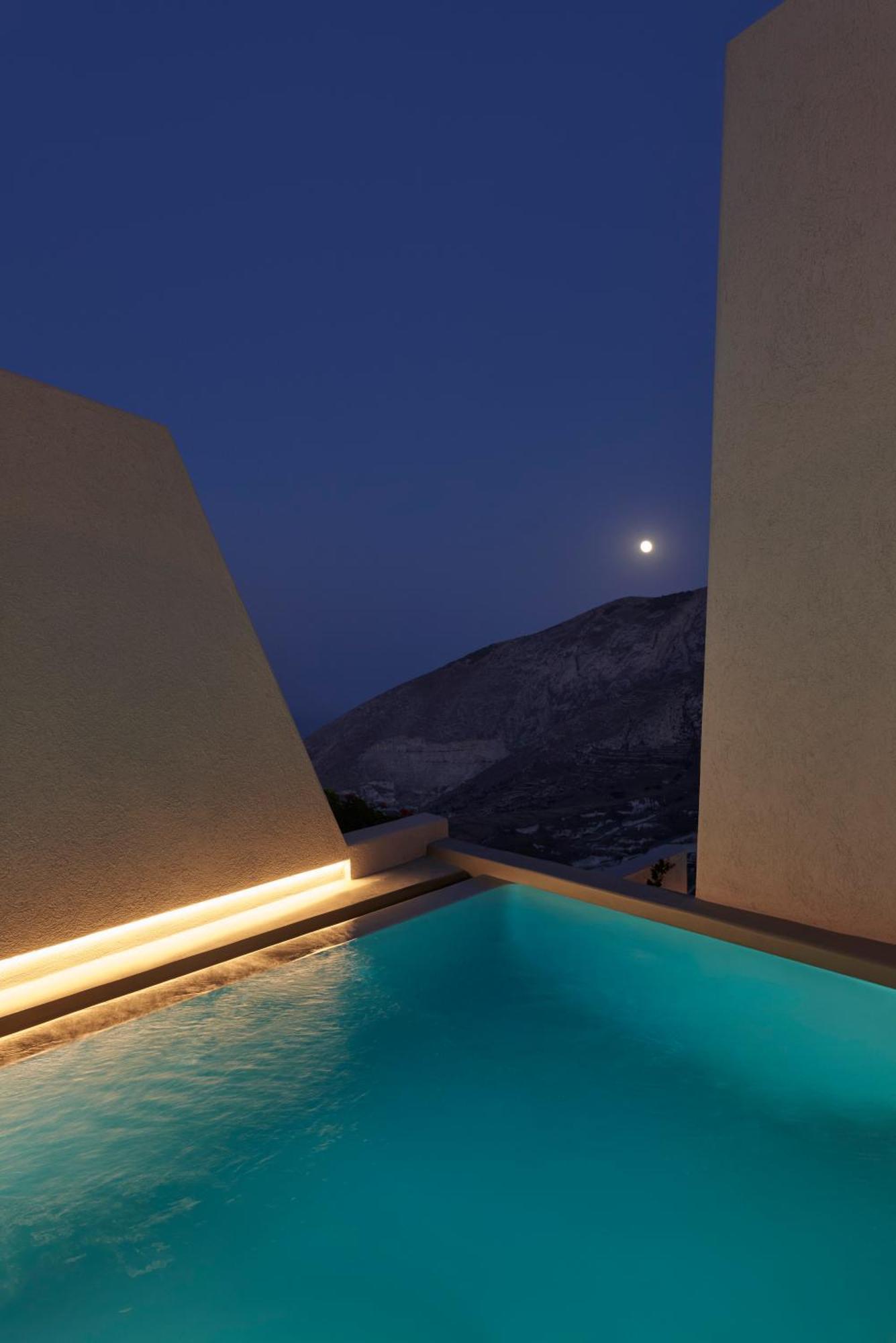 Aeon Suites - Adults Only Pýrgos Dış mekan fotoğraf